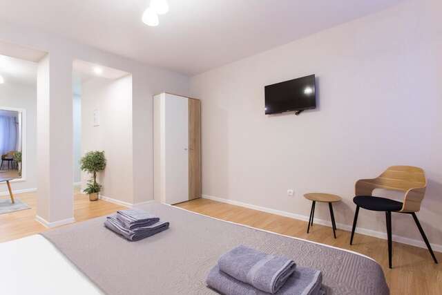Апартаменты Apartment in the Center – Gimnasiyna naberezhna 24A-2 Харьков-18